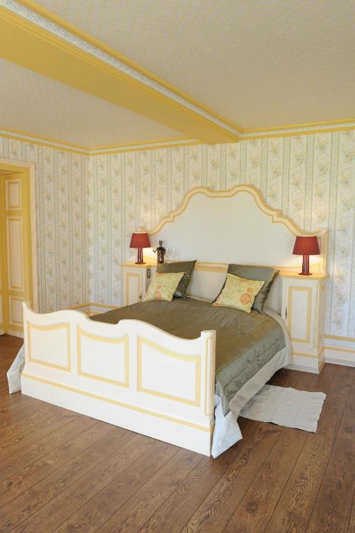 Chateau De Lacaze Lagarrigue  Room photo